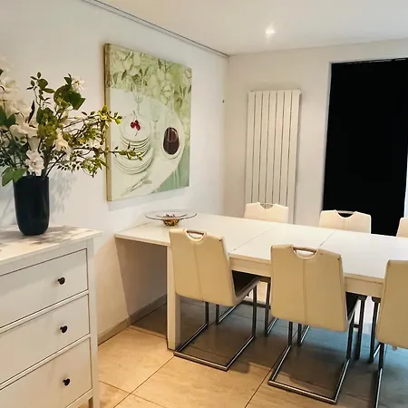 Tussen Gracht En Sintjan 's-Hertogenbosch (Den Bosch)